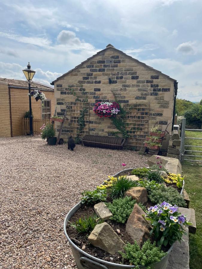 The Stables At Lower Carr Barn Halifax Extérieur photo